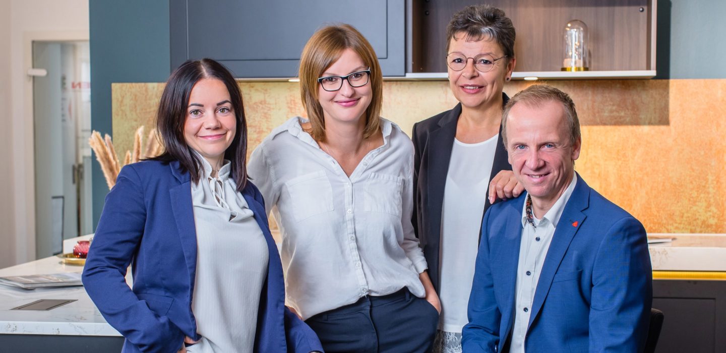 Bild von MItarbeitern Küche kreativ